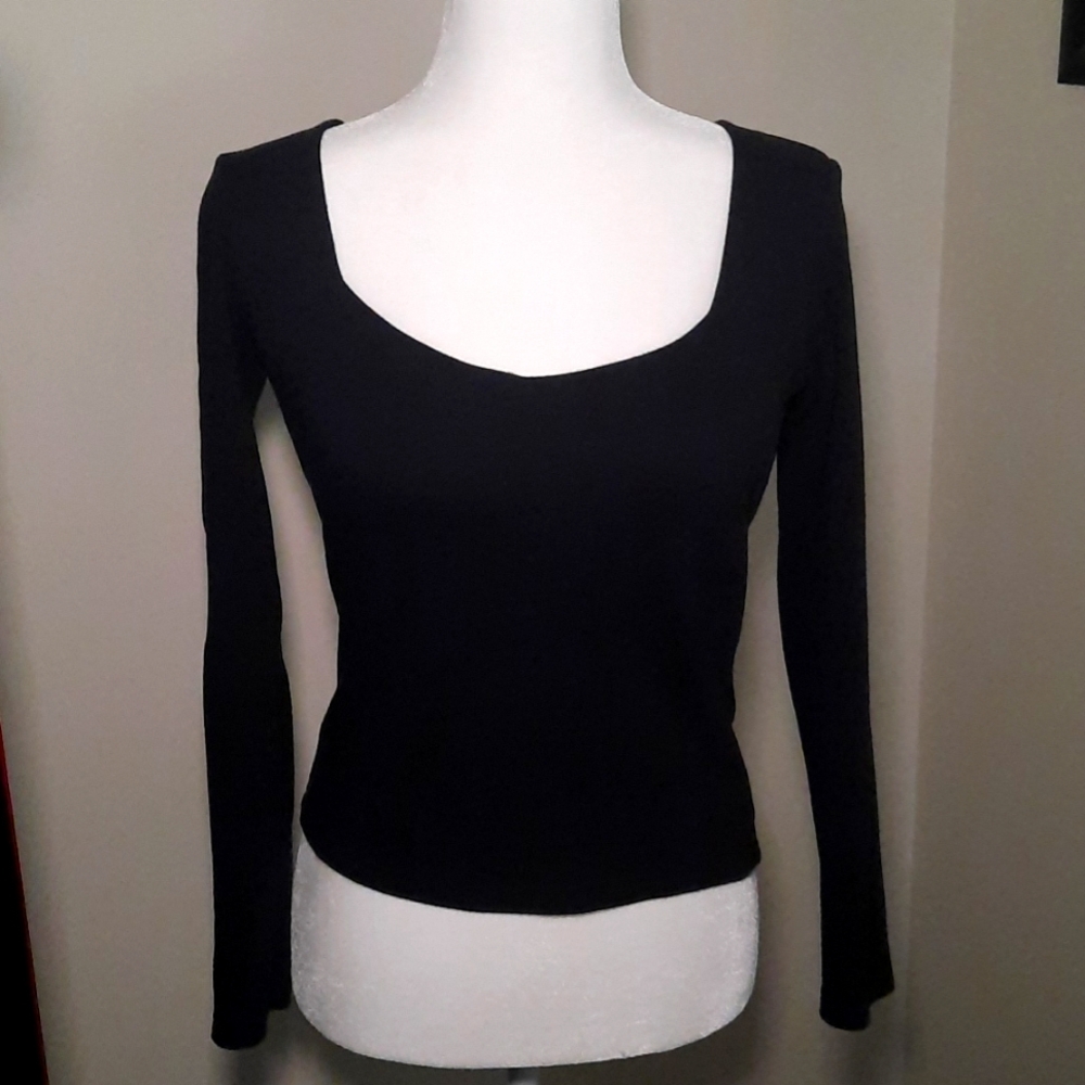 💥 3/$20 Promo - Express Women’s Sweetheart Neckline Black Top